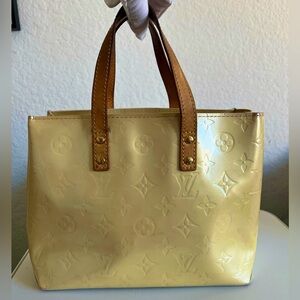 Louis Vuitton Vernis Reade PM Framboise